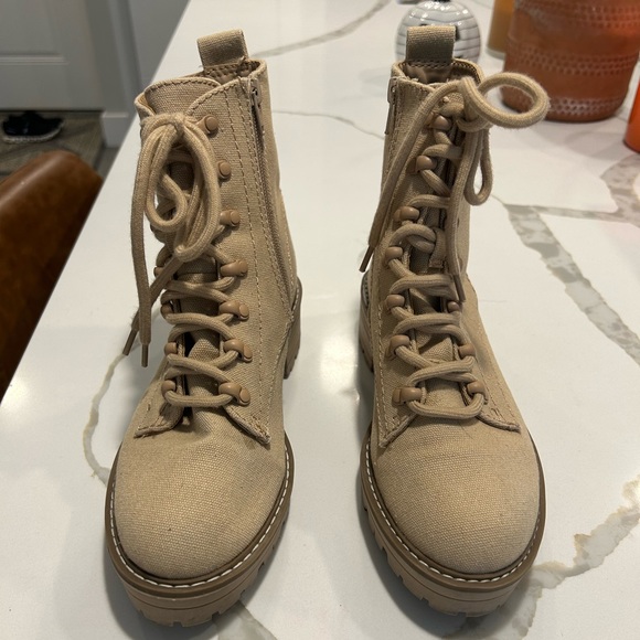 NEW Canvas Lace Up Boots-Size 7 - Picture 1 of 4